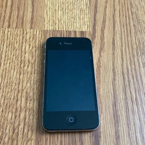Dirty box, but the iPhone is in great quality,